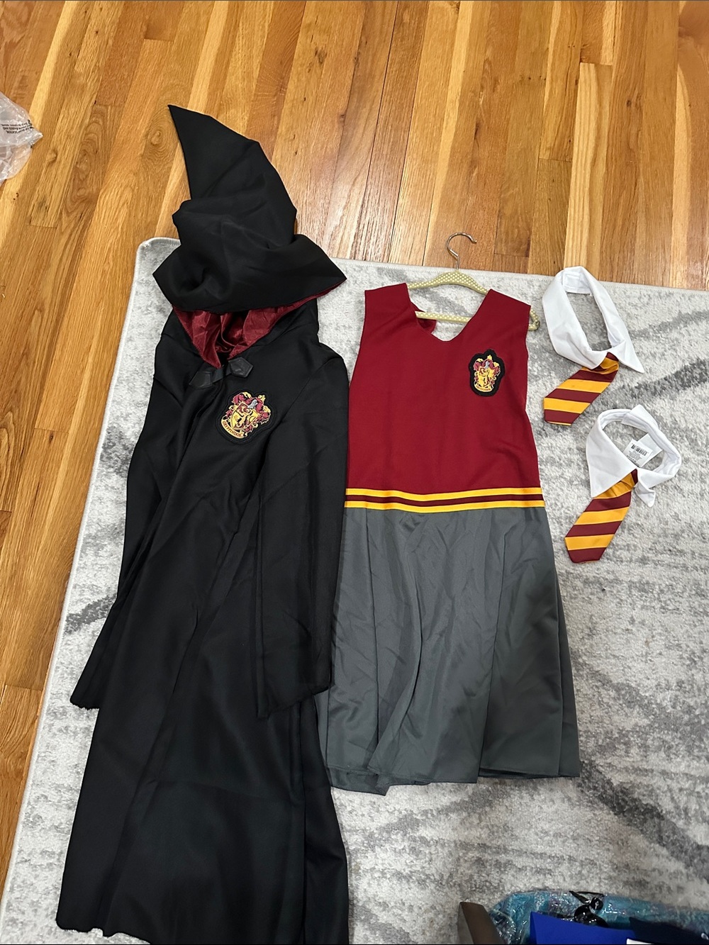 Hermione Gryffindor-Style Red and Gray Wizard Costume Dress with Black Robe